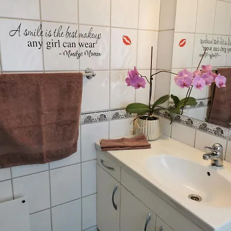 Odderhei, Spacious & Family Friendly House, Sunny Veranda *
