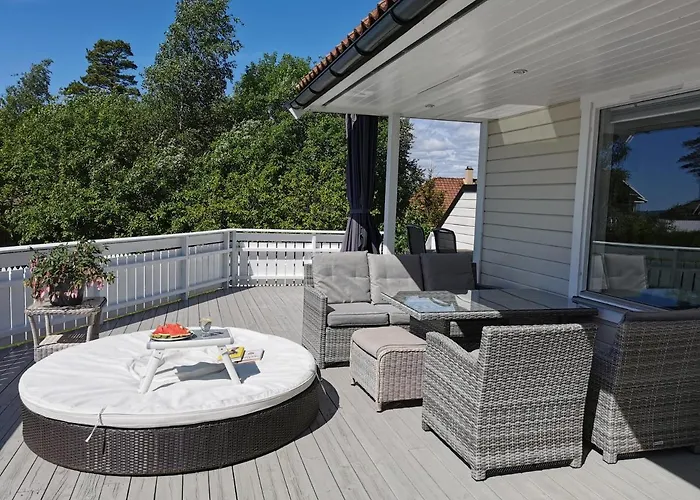 Odderhei, Spacious & Family Friendly House, Sunny Veranda Feriehus *